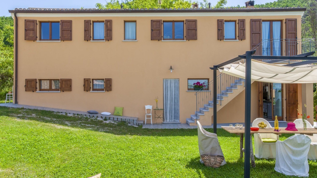 Photo of Outdoor in Pergola
