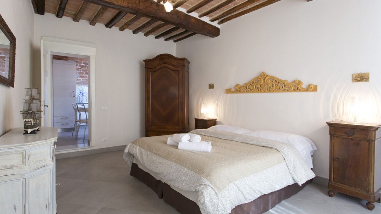 Photo of Bedroom in Siena City Centre