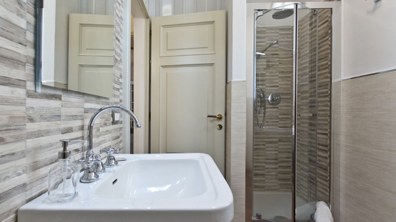 Photo of Bathroom in Siena City Centre