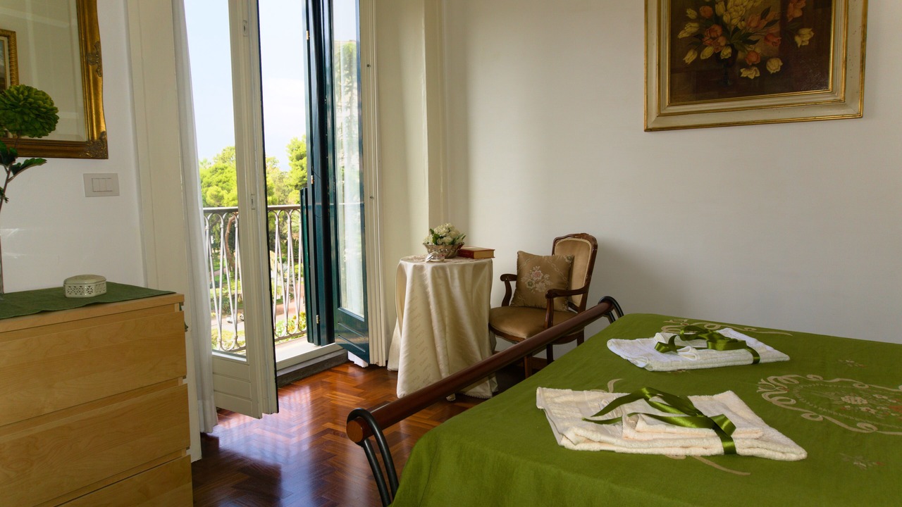 Photo of Bedroom in Historical Downtown Salerno