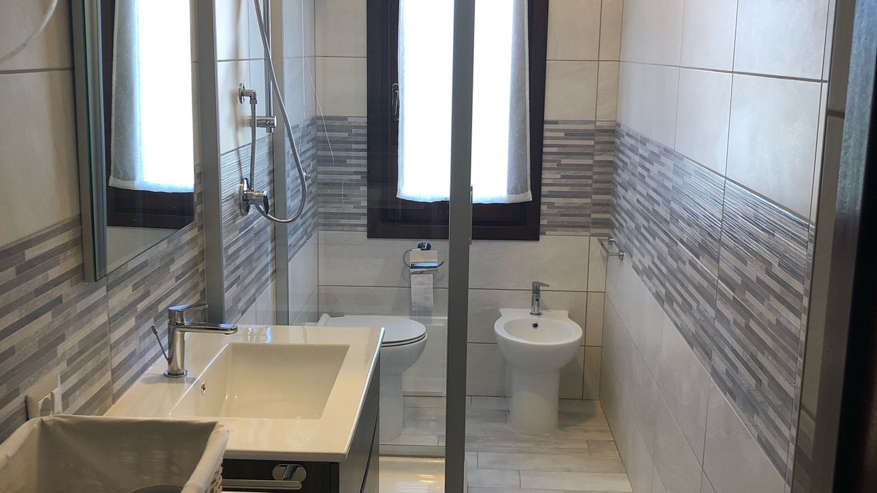 Photo of Bathroom in Sarroch