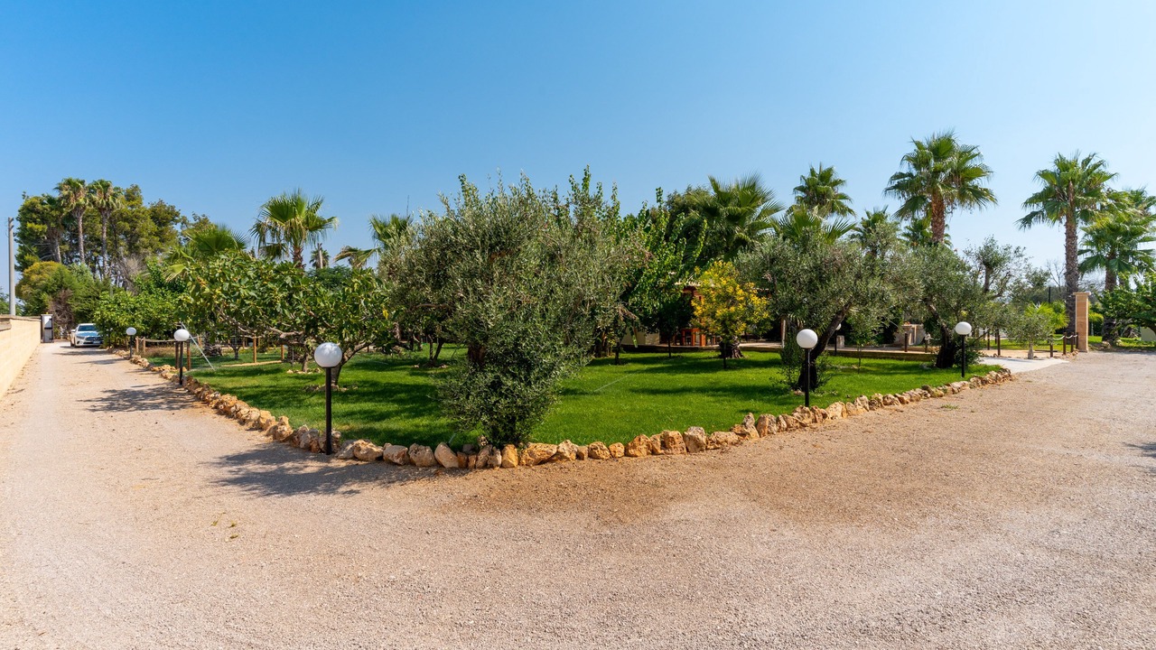 Photo of Outdoor in Matino