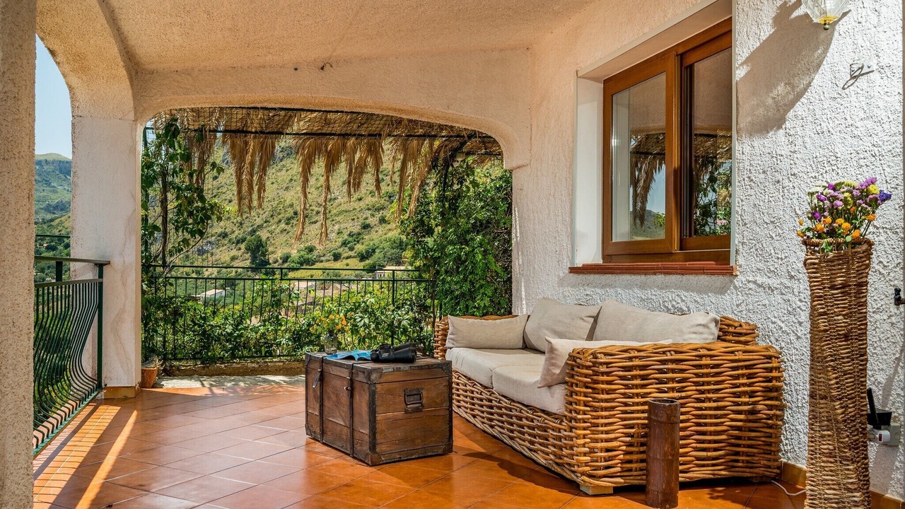 Photo of Patio Balcony in Scopello