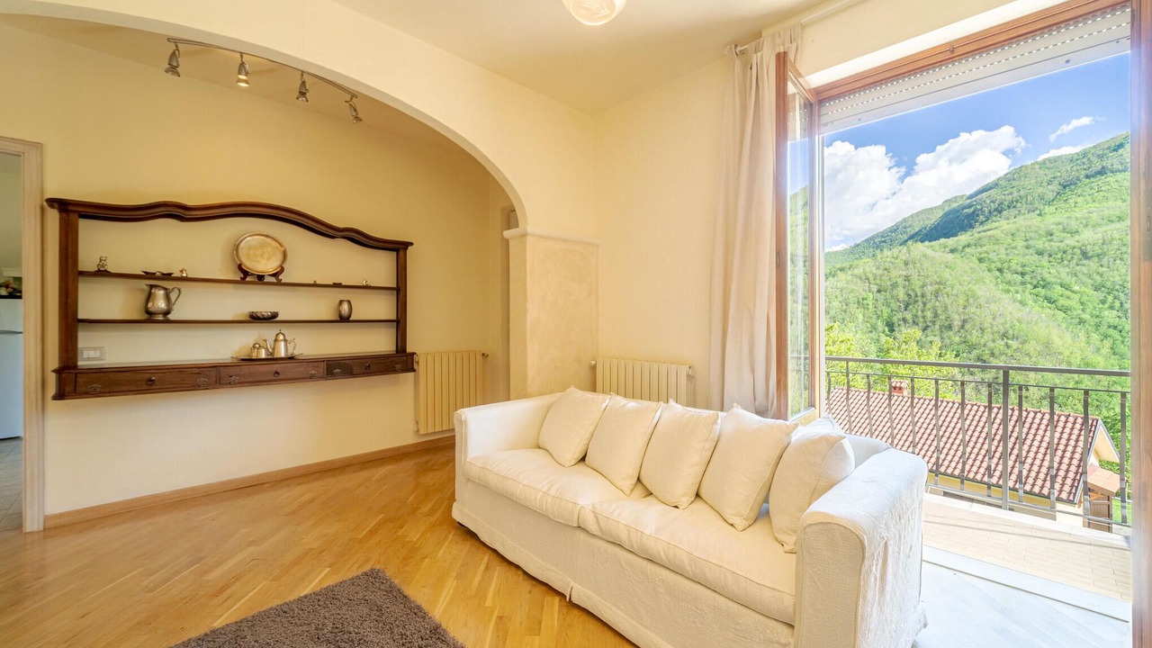 Photo of Bedroom in Varese Ligure