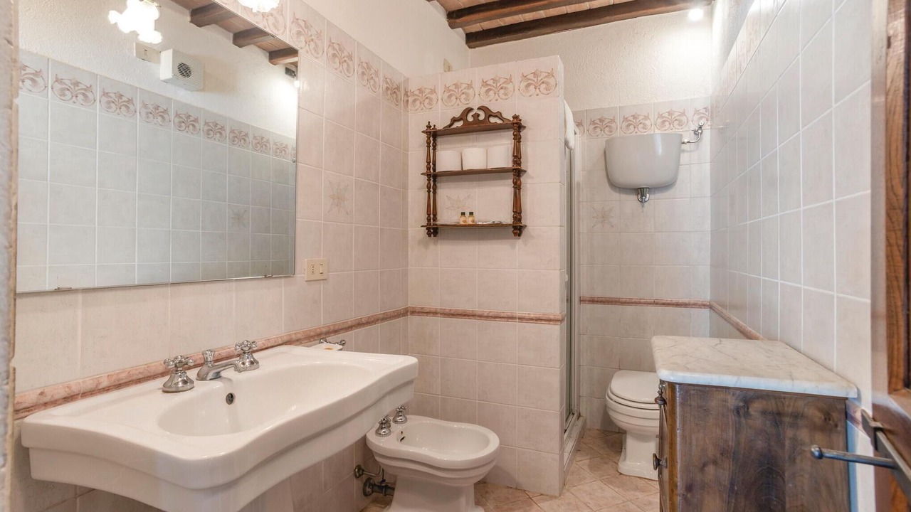 Photo of Bathroom in San Pietro a Cegliolo