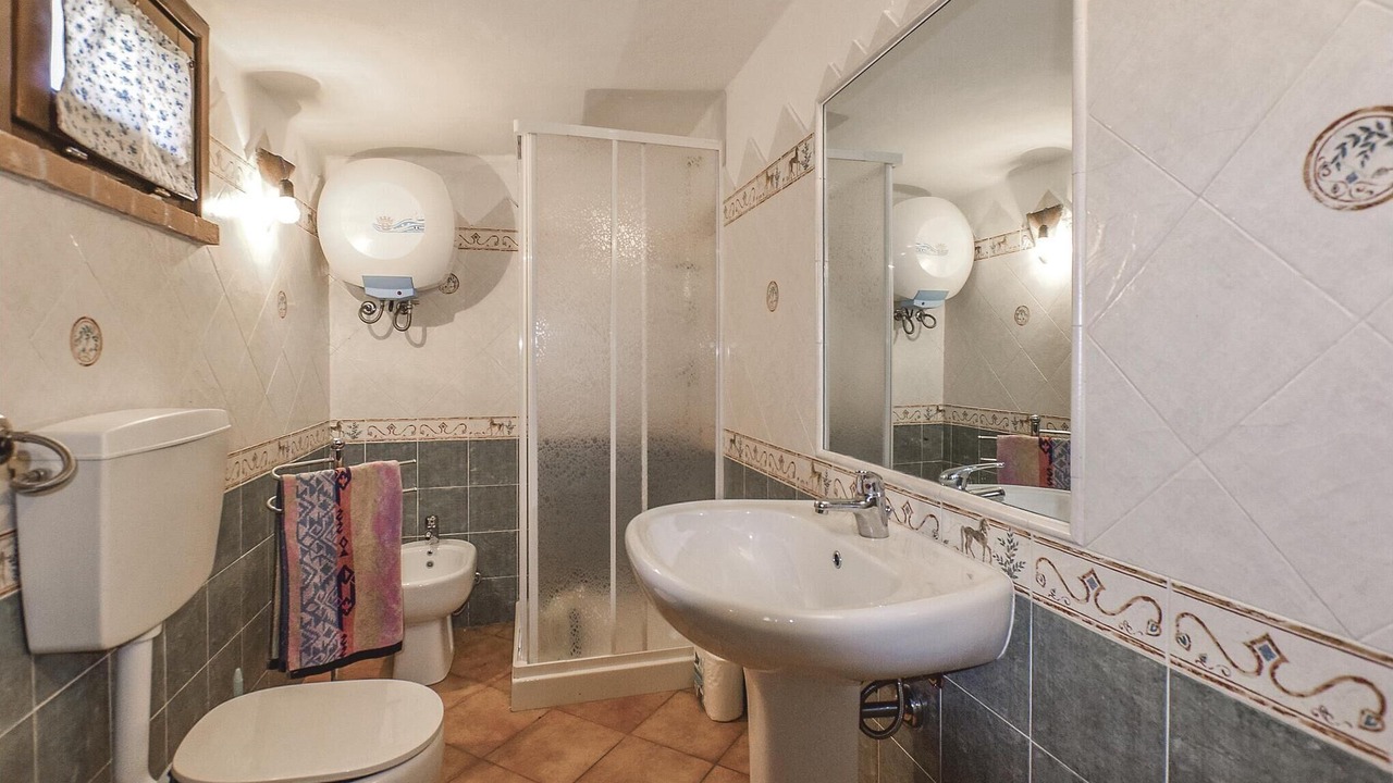 Photo of Bathroom in Oliena