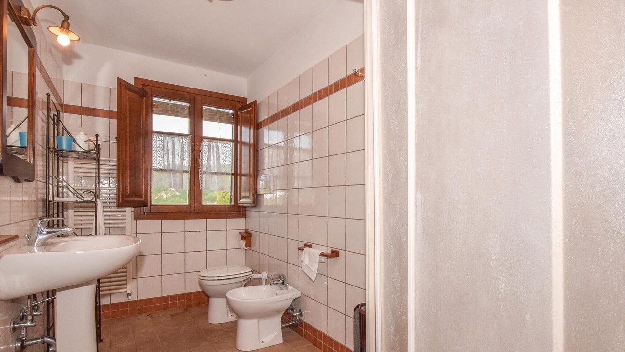 Photo of Bathroom in Toiano