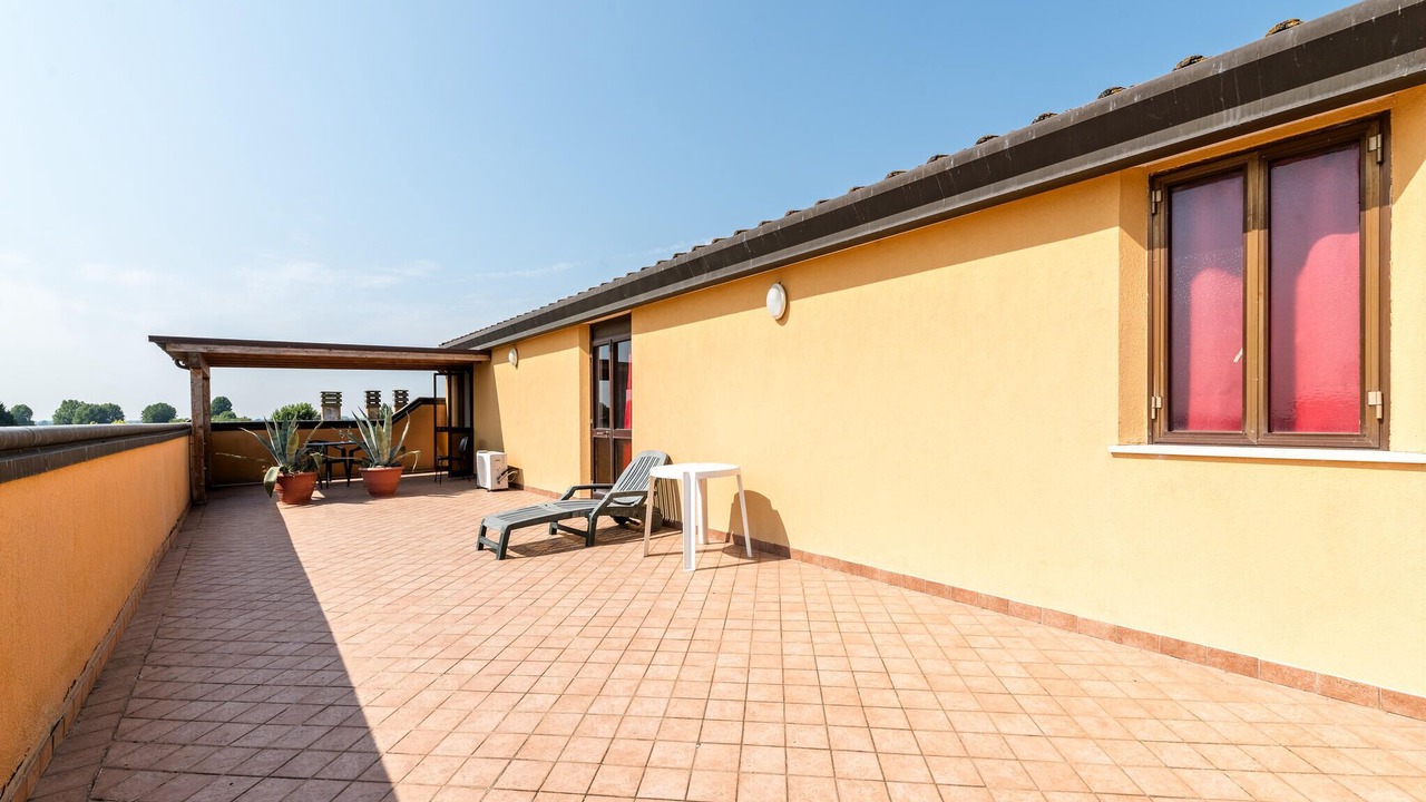Photo of Others in Villadose