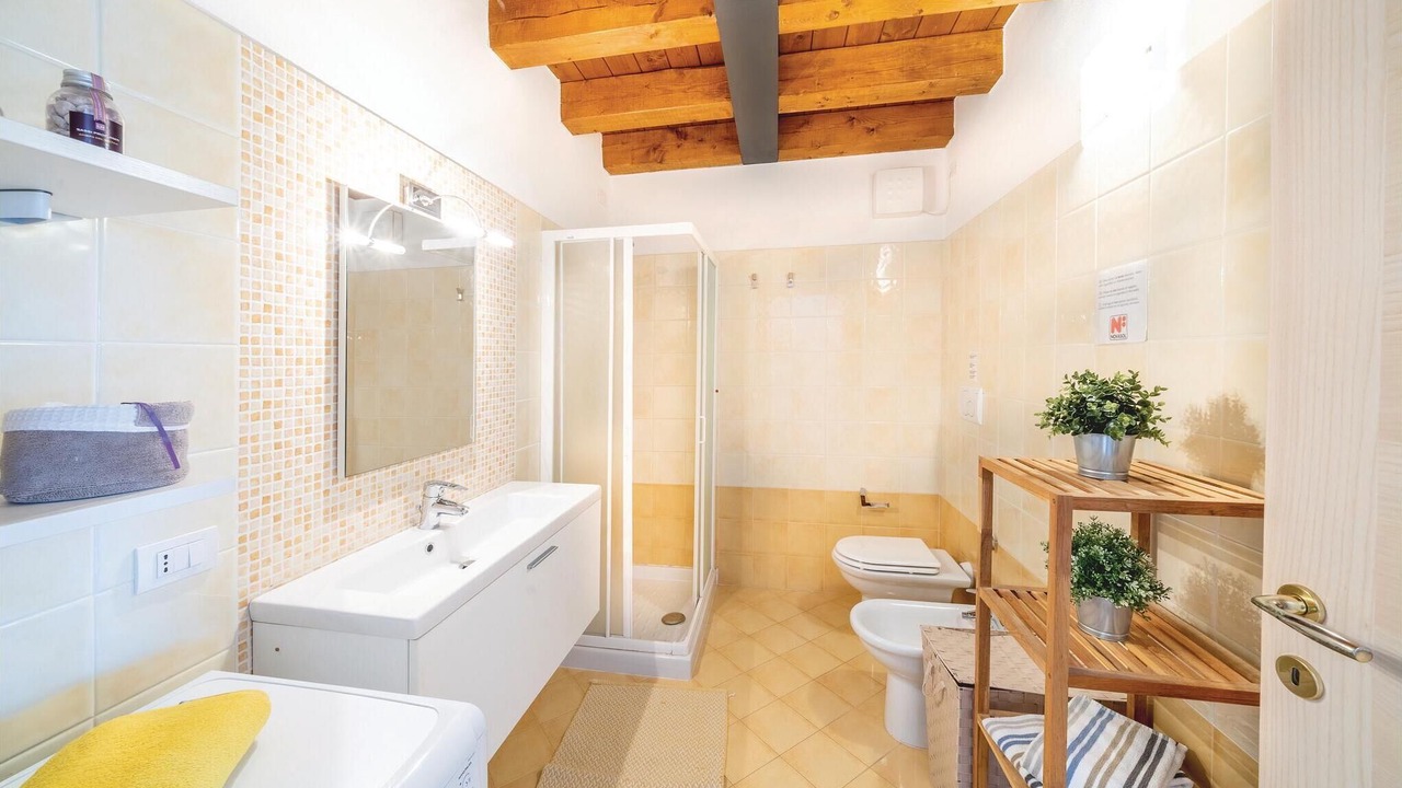 Photo of Bathroom in Cavaion Veronese