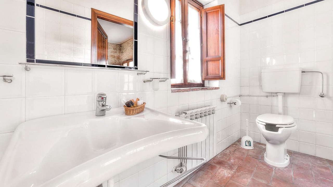 Photo of Bathroom in Montaione