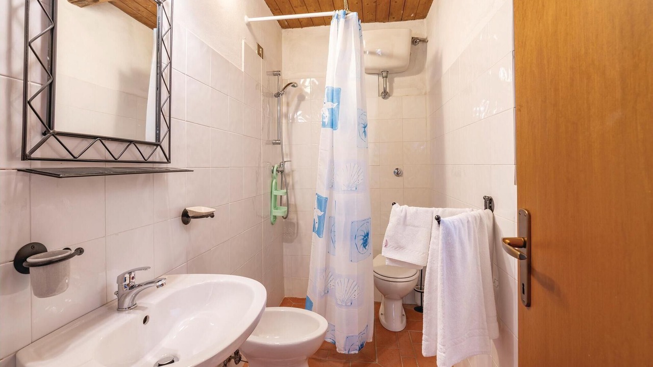 Photo of Bathroom in Loro Ciuffenna