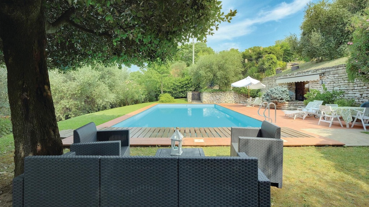 Photo of Outdoor in Baone