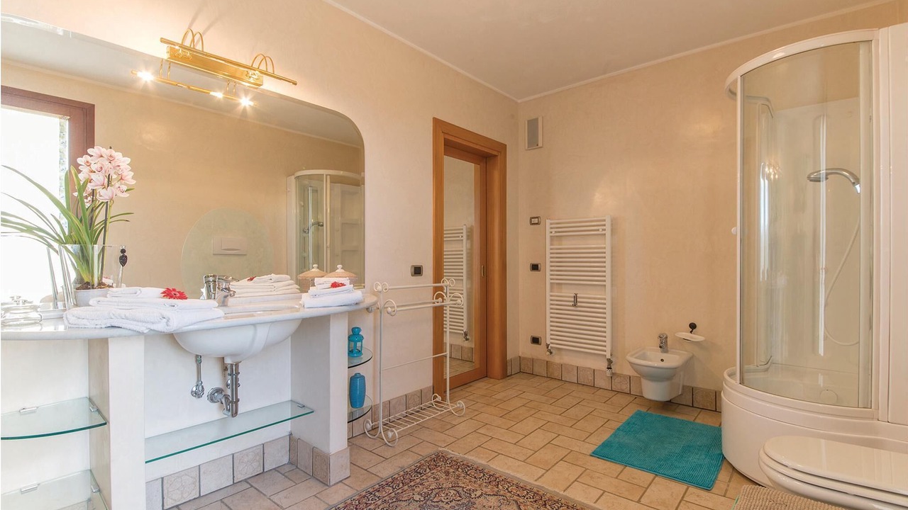 Photo of Bathroom in Teolo