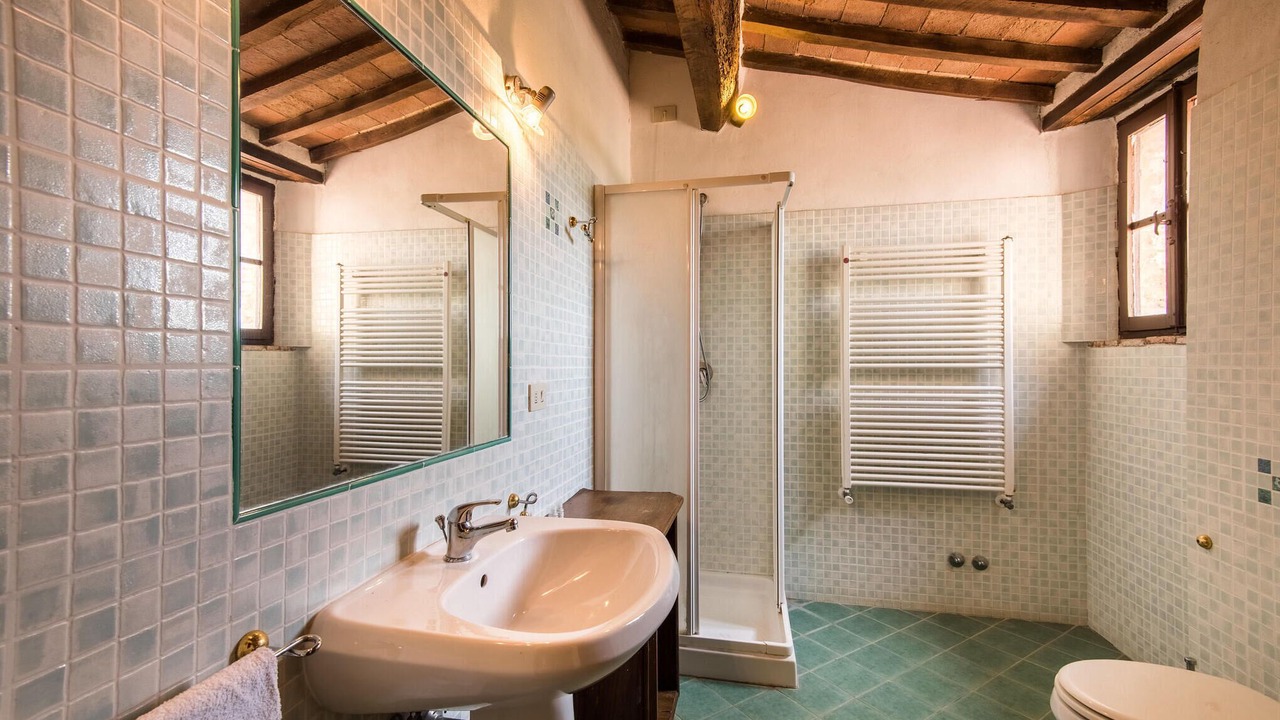 Photo of Bathroom in Radicondoli