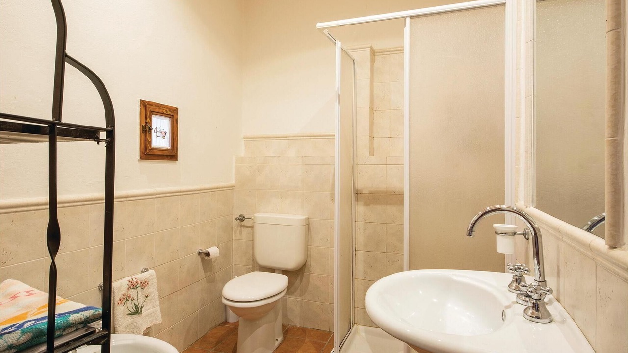 Photo of Bathroom in Saturnana