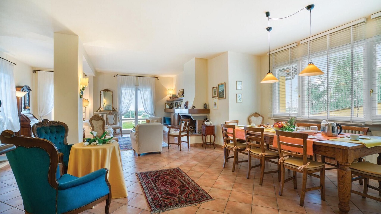 Photo of Bedroom in Massa e Cozzile