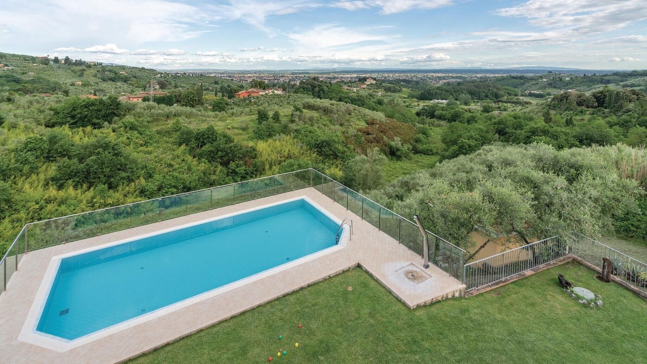 Photo of Bedroom in Massa e Cozzile