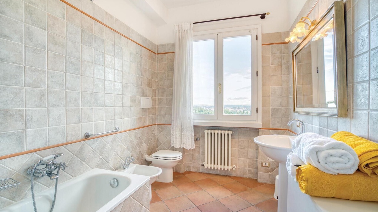 Photo of Bathroom in Massa e Cozzile