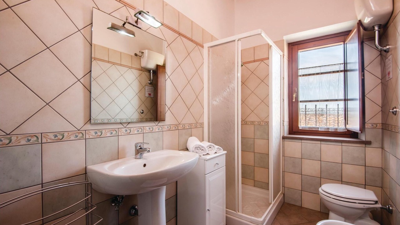 Photo of Bathroom in Cinigiano