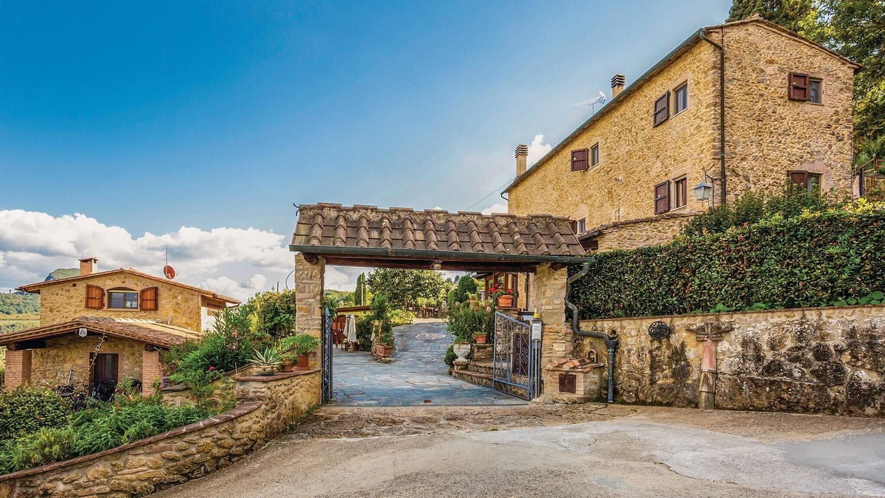 Photo of Others in Volterra