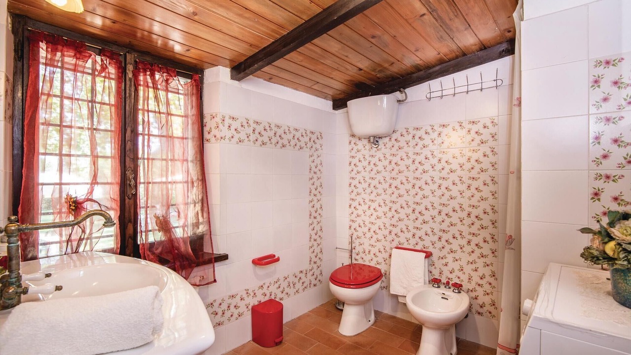 Photo of Bathroom in Baiano