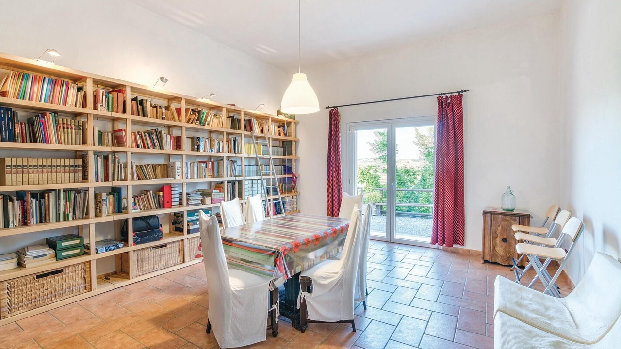 Photo of Bedroom in Lequio Tanaro