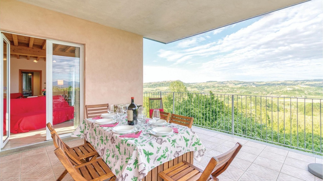 Photo of Bedroom in Lequio Tanaro
