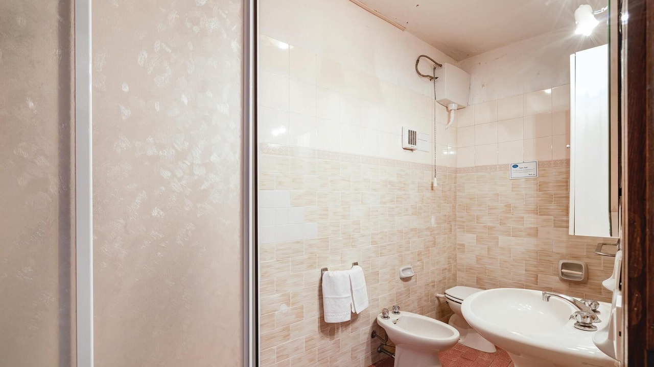 Photo of Bathroom in Loro Ciuffenna