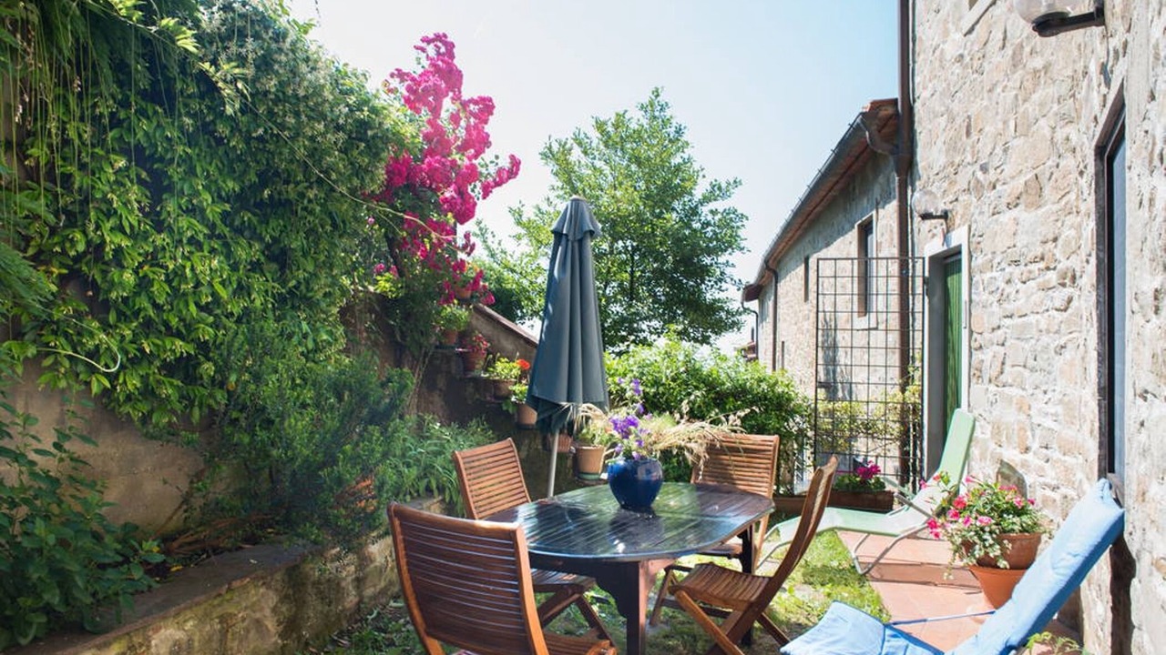 Photo of Outdoor in Saturnana
