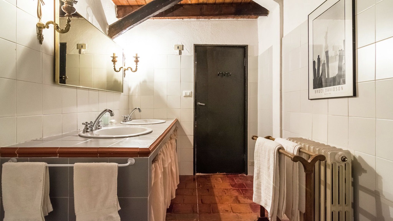 Photo of Bathroom in Ovada