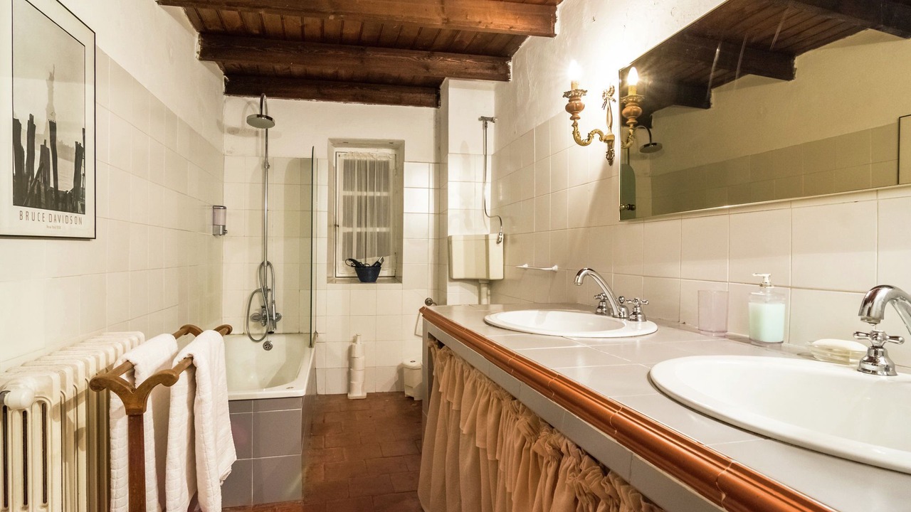 Photo of Bathroom in Ovada