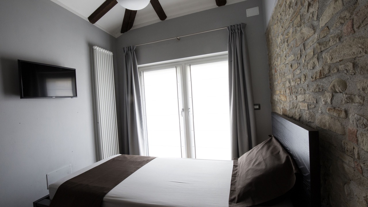 Photo of Bedroom in Mango