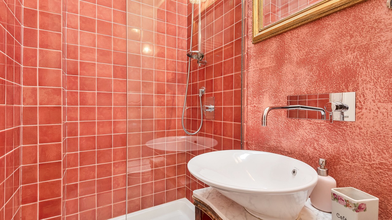Photo of Bathroom in Pitelli