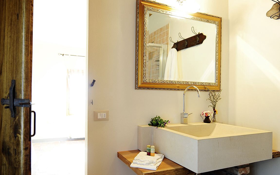 Photo of Bathroom in Montefelcino