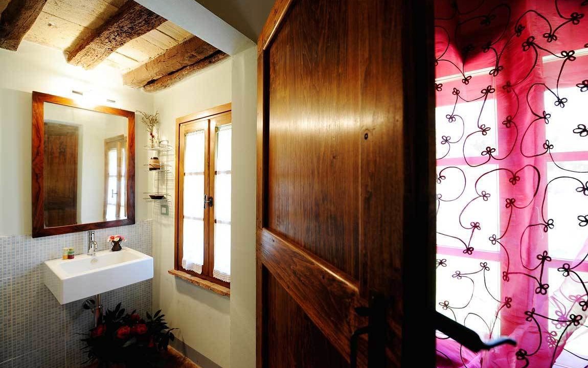 Photo of Bathroom in Montefelcino