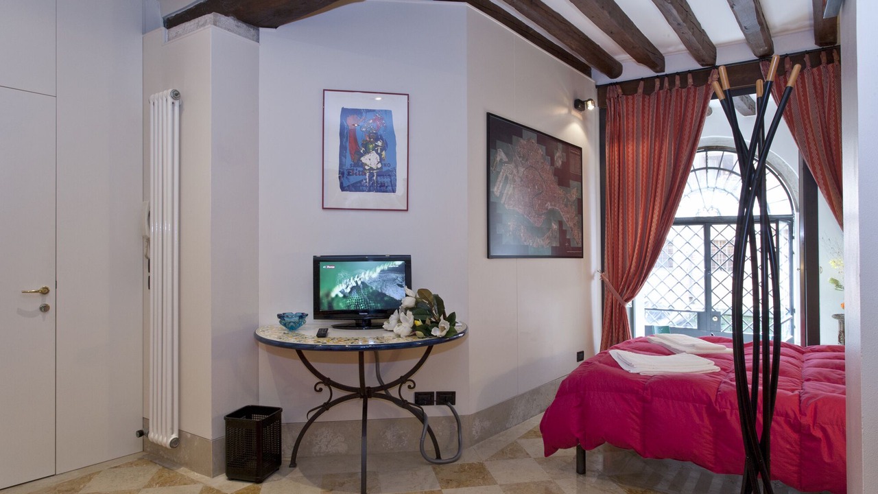 Photo of Bedroom in Dorsoduro