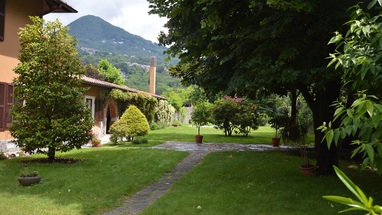 Photo of Outdoor in Comero