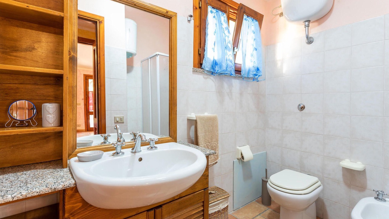 Photo of Bathroom in Torre dei Corsari