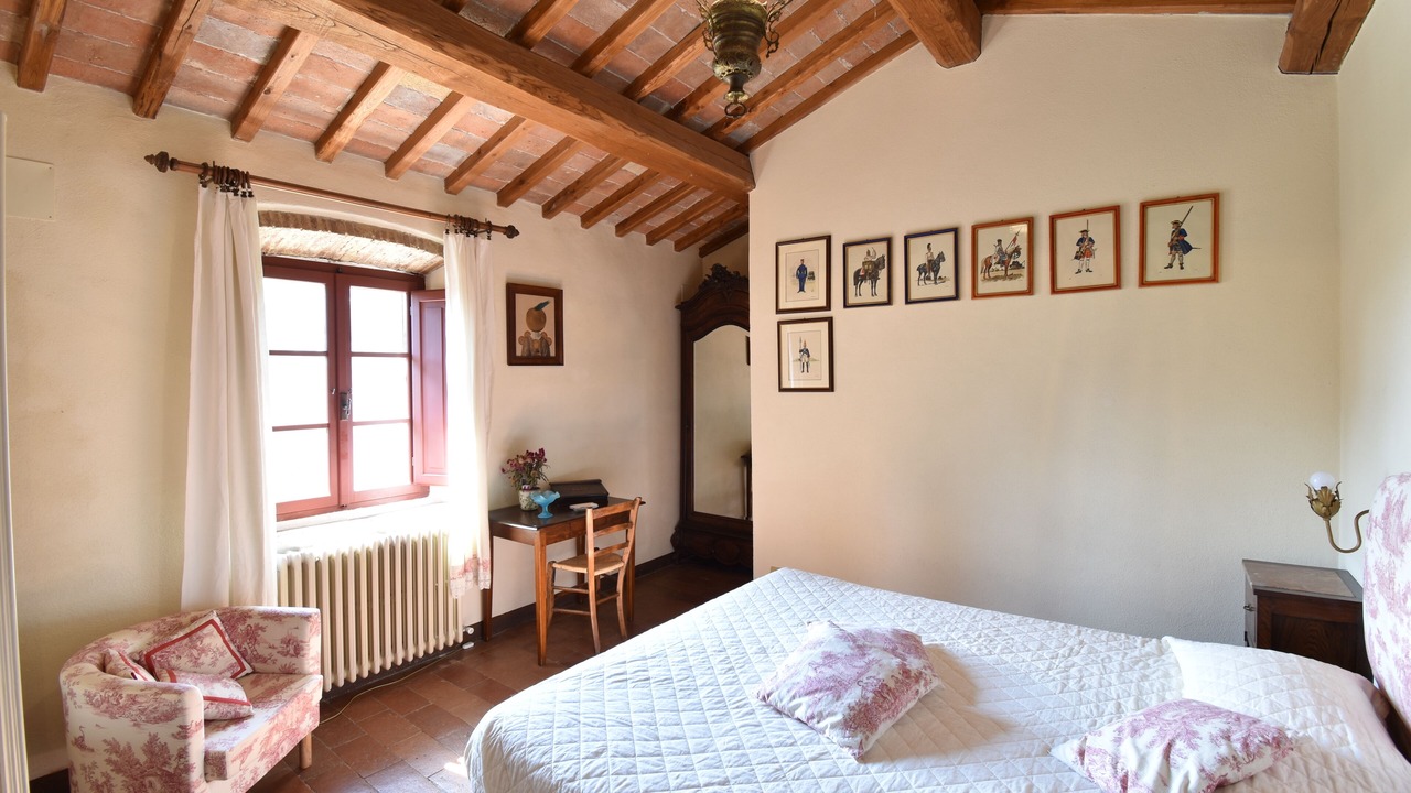 Photo of Bedroom in Villa Parigini
