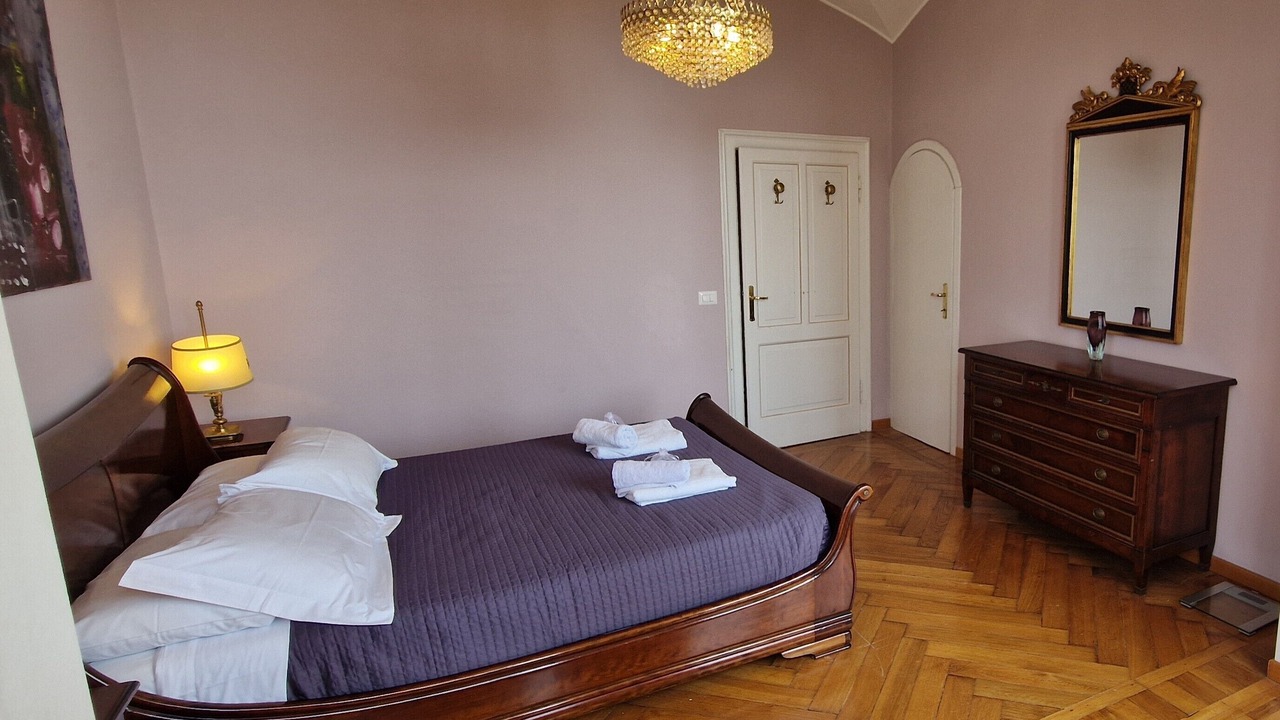 Photo of Bedroom in Gardone Riviera