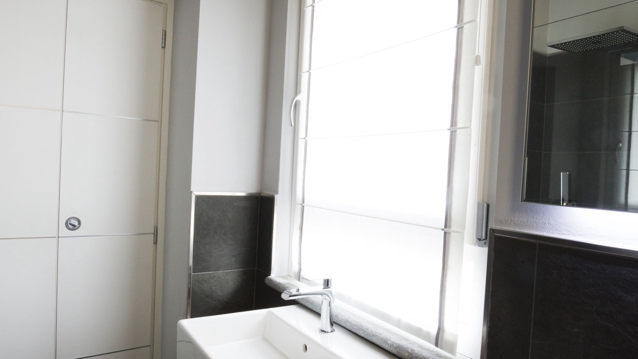 Photo of Bathroom in Mango