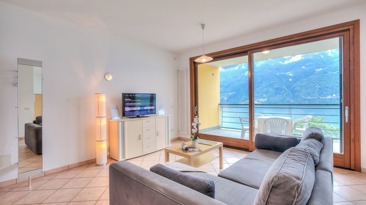 Photo of Bedroom in Tronzano Lago Maggiore