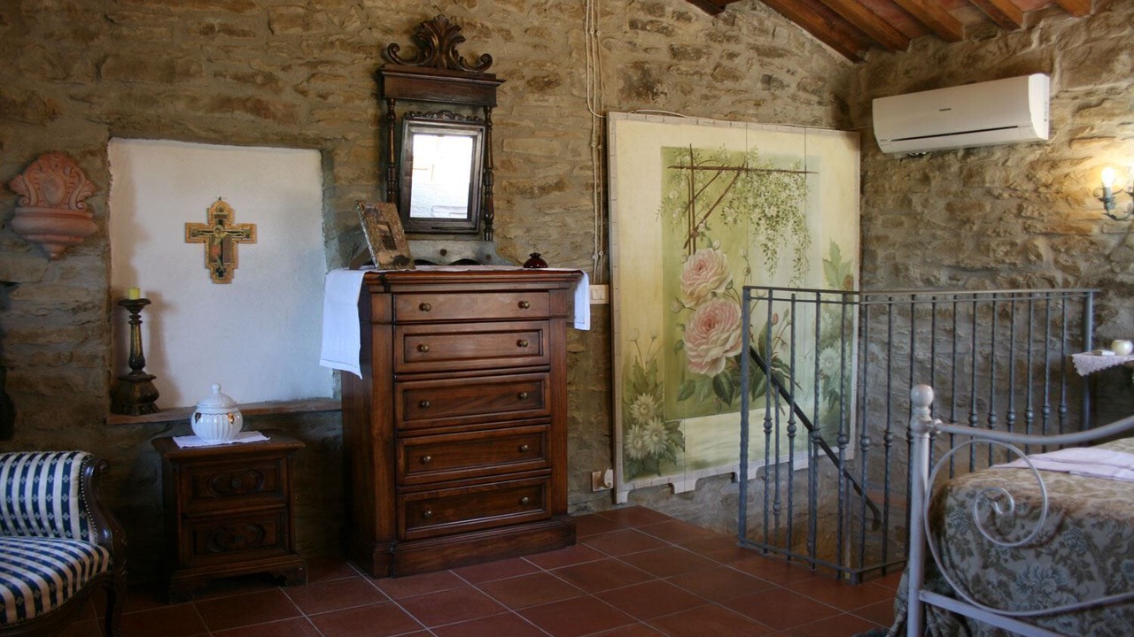 Photo of Bedroom in Subbiano