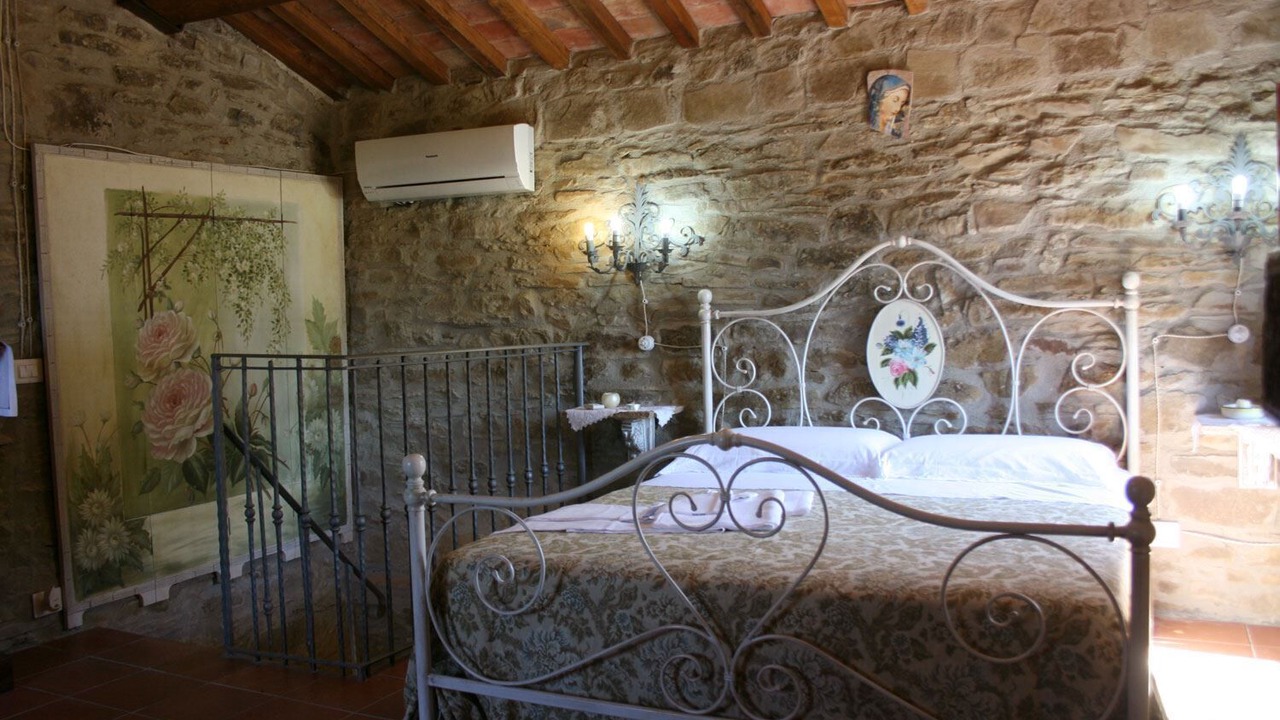 Photo of Bedroom in Subbiano