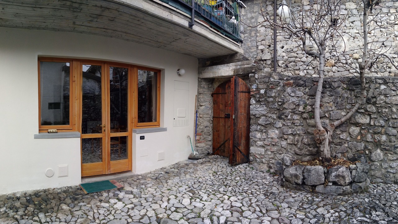 Photo of Outdoor in Esmate