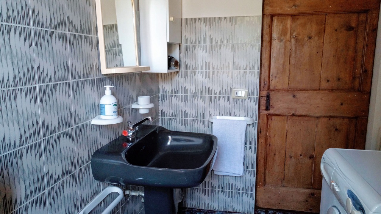 Photo of Bathroom in Mombaroccio
