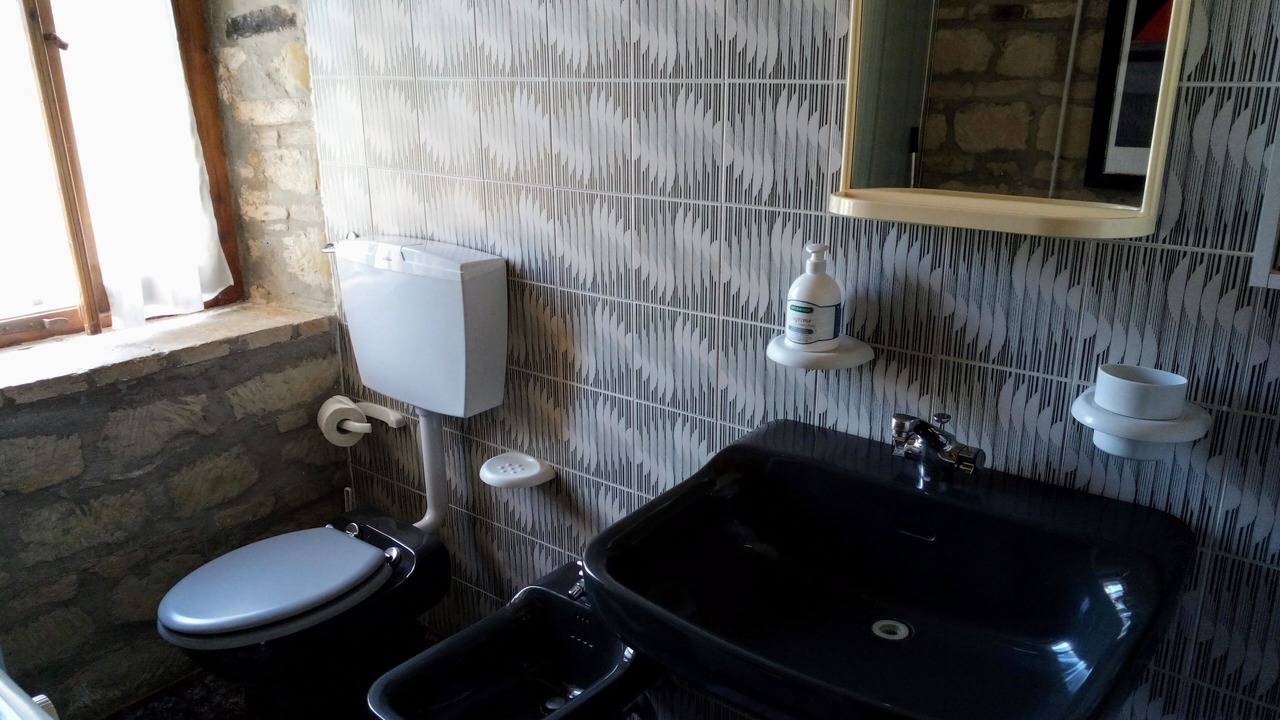 Photo of Bathroom in Mombaroccio