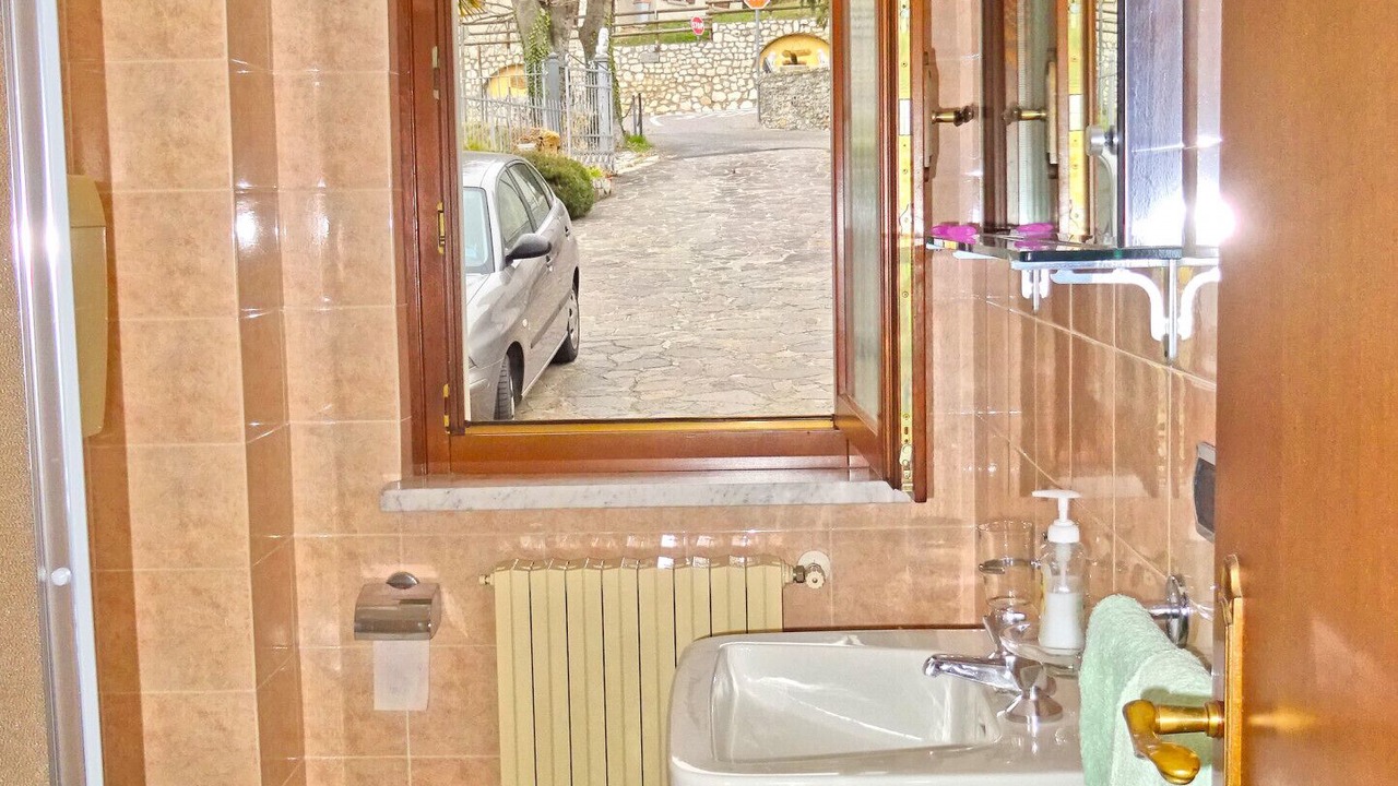 Photo of Bathroom in Pregasio