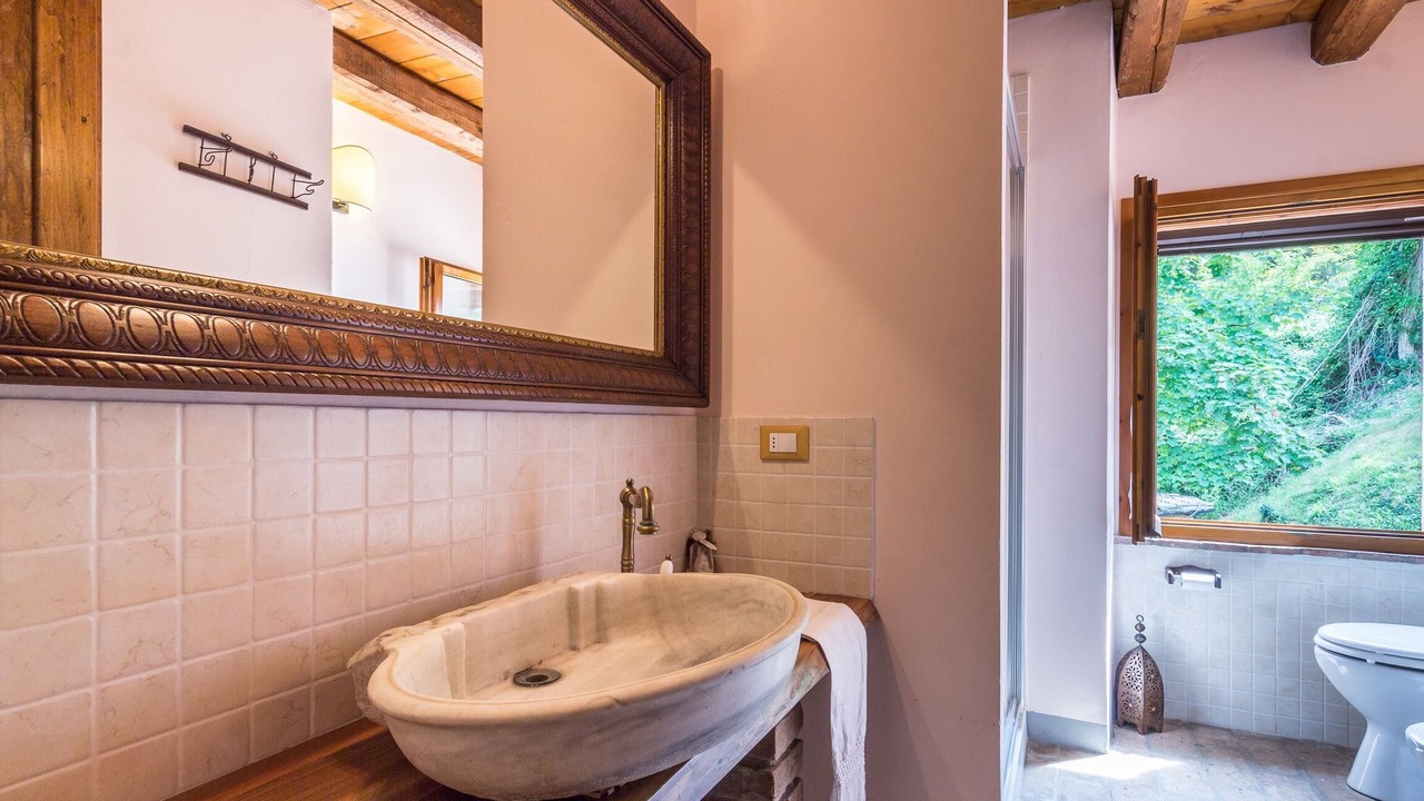 Photo of Bathroom in Montefelcino