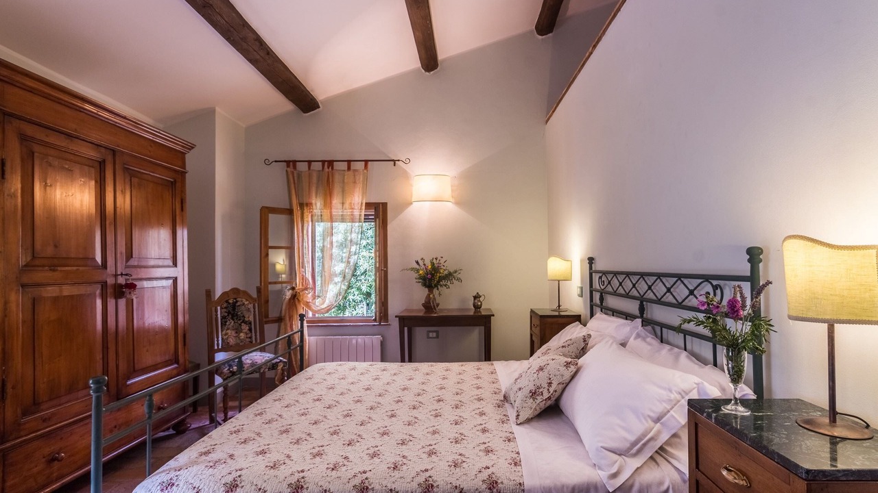 Photo of Bedroom in Montefelcino